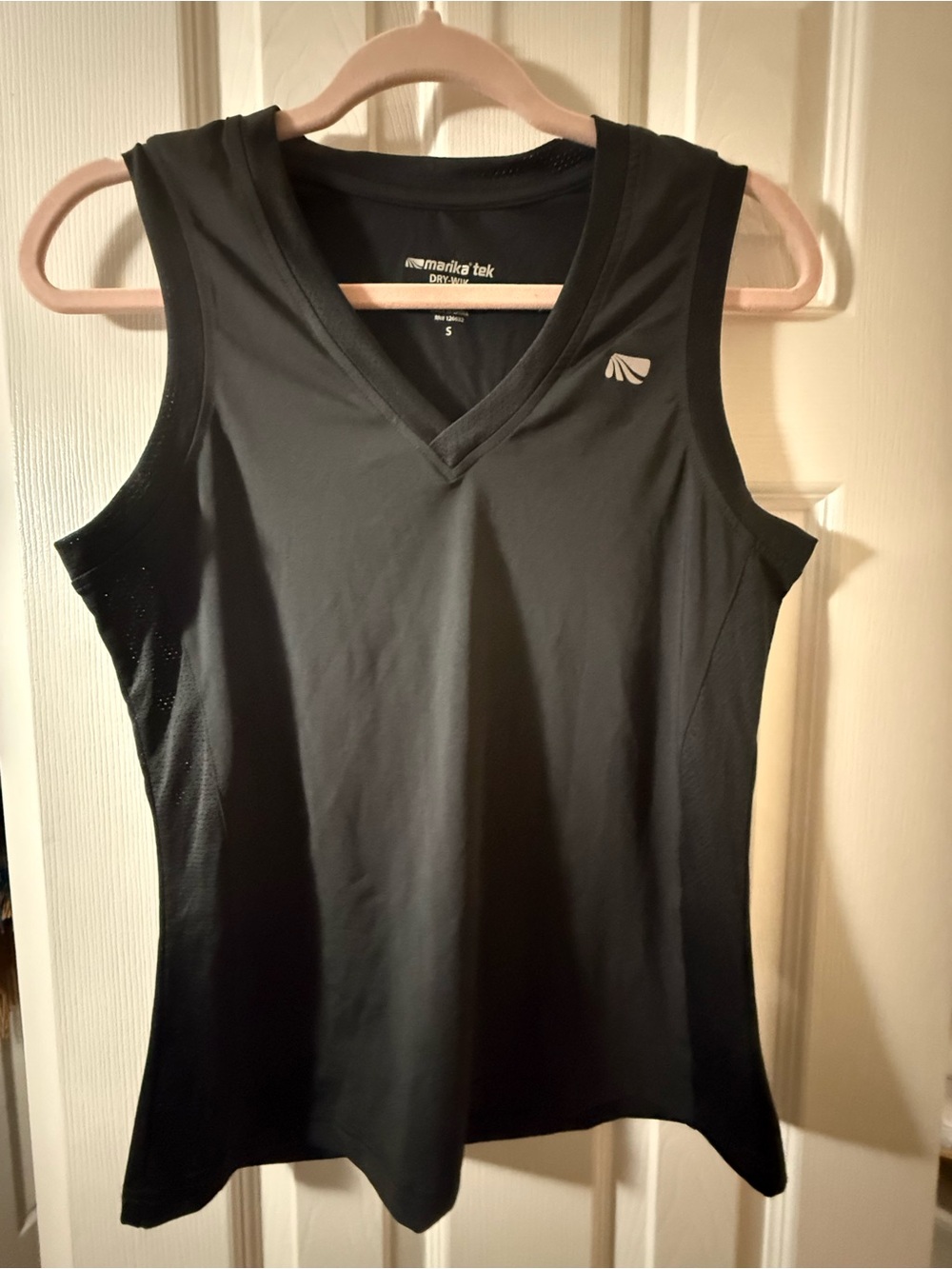 Marika Black V-Neck Performance Tank Top(SKU0101)